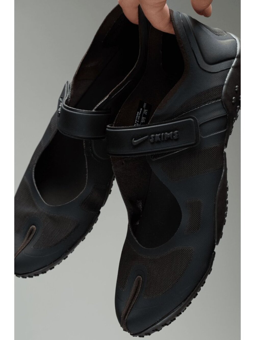 NEW SKIMS x NIKE RIFT SLIP ON SATIN ONYX SHOES 6.5 7.5 8.5 9 9.5 10